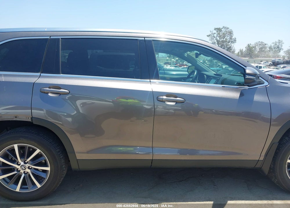 2019 TOYOTA HIGHLANDER VIN: 5TDJZRFHXKS712771