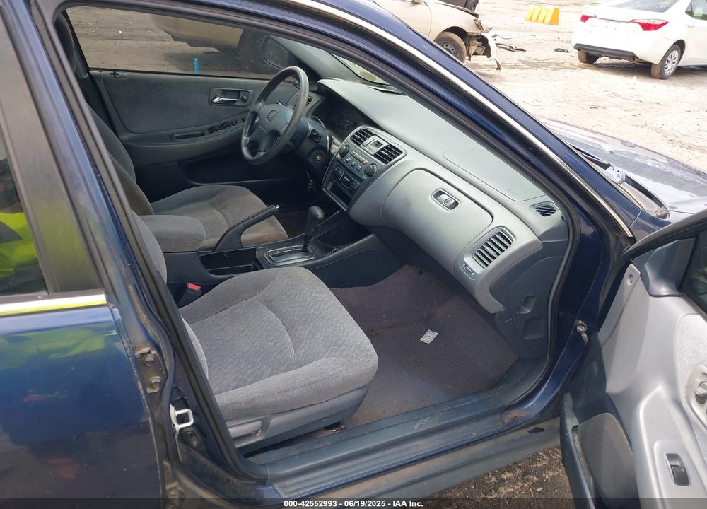 2002 HONDA ACCORD 2.3 LX VIN: JHMCG56412C005014