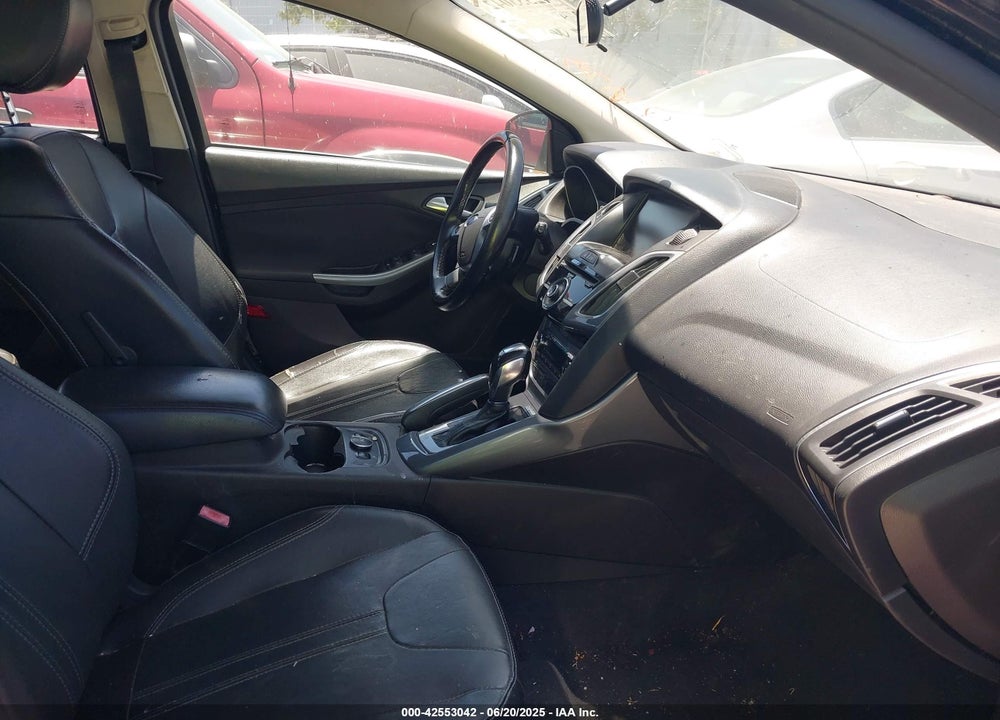 2013 FORD FOCUS TITANIUM VIN: 1FADP3N27DL301593