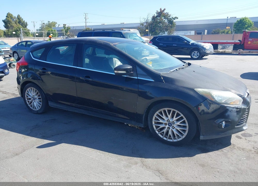 2013 FORD FOCUS TITANIUM VIN: 1FADP3N27DL301593