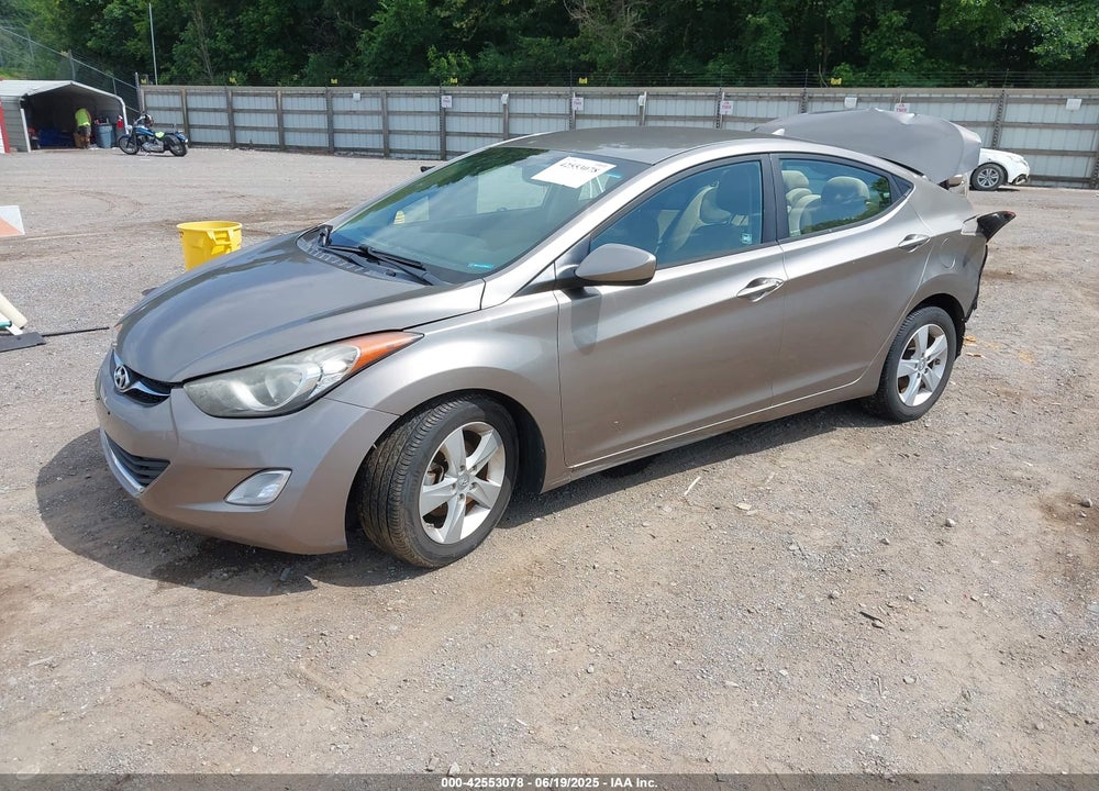 2013 HYUNDAI ELANTRA VIN: 5NPDH4AE1DH287112