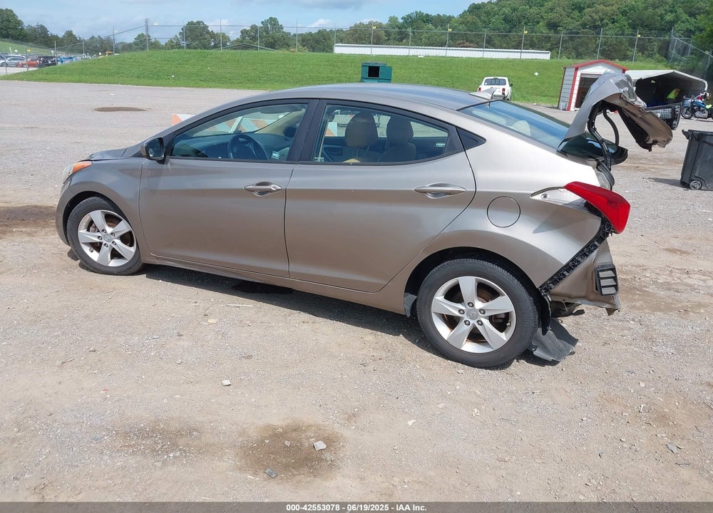 2013 HYUNDAI ELANTRA VIN: 5NPDH4AE1DH287112