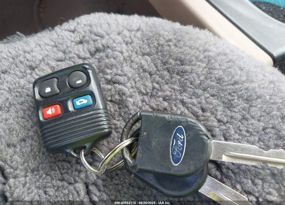 2002 FORD TAURUS SEL VIN: 1FAHP56S32A135125