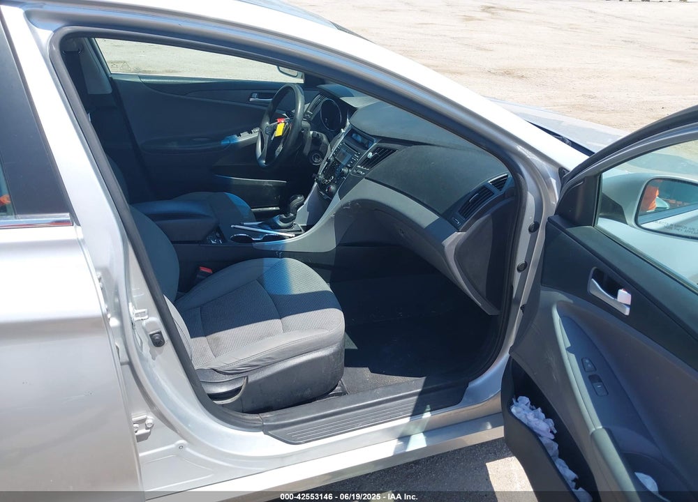 2013 HYUNDAI SONATA GLS VIN: 5NPEB4AC5DH773006