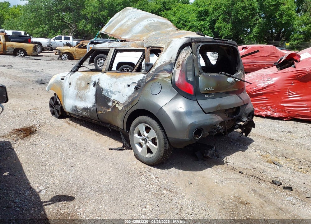 2018 KIA SOUL VIN: KNDJN2A20J7601600