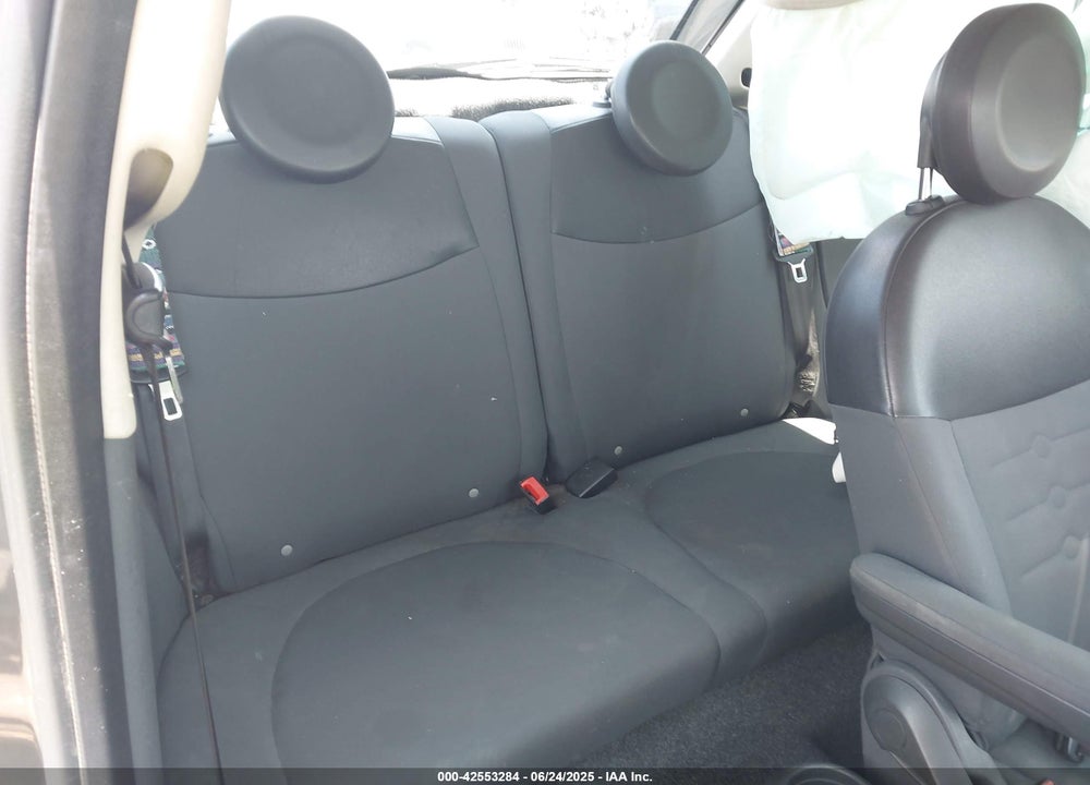2013 FIAT 500 VIN: 3C3CFFAR8DT546439