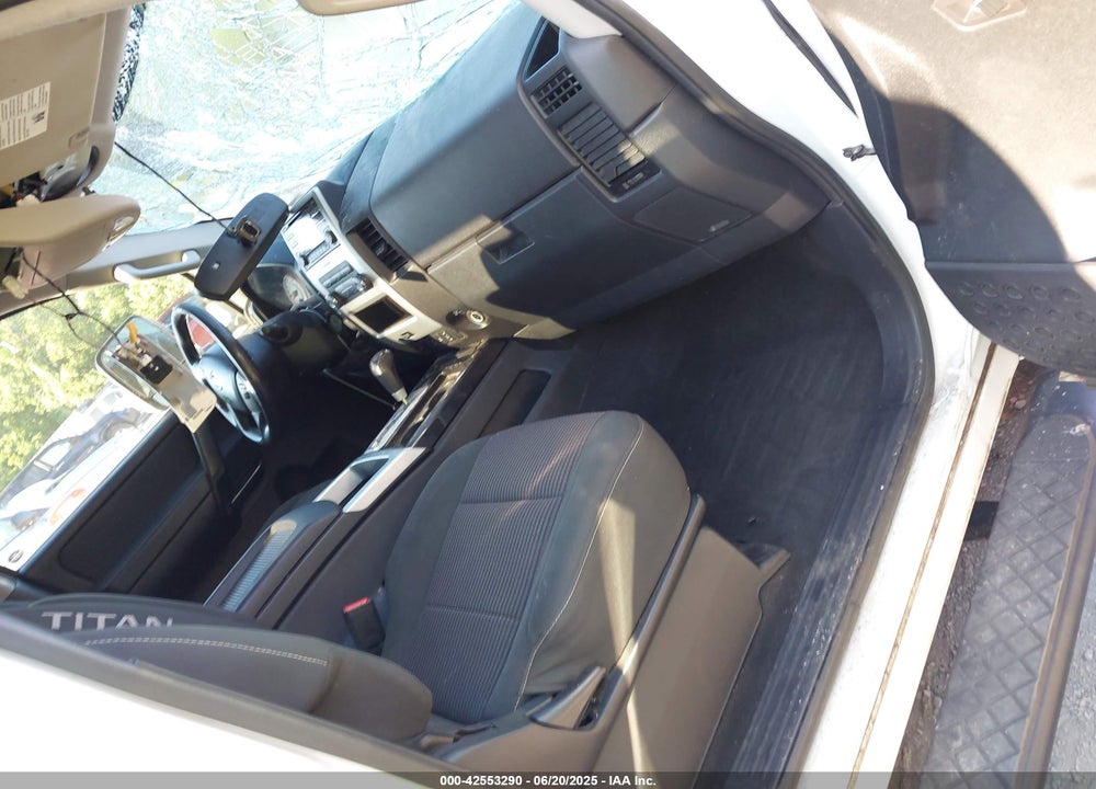 2014 NISSAN TITAN PRO-4X VIN: 1N6AA0EC2EN504125