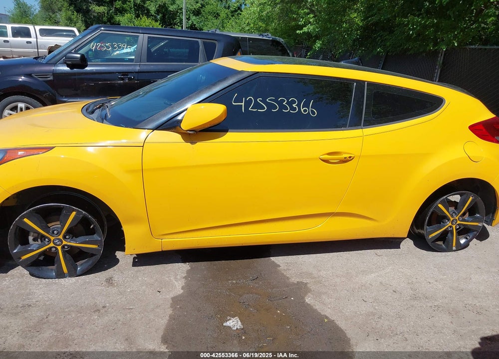 2016 HYUNDAI VELOSTER VIN: KMHTC6AD1GU285699