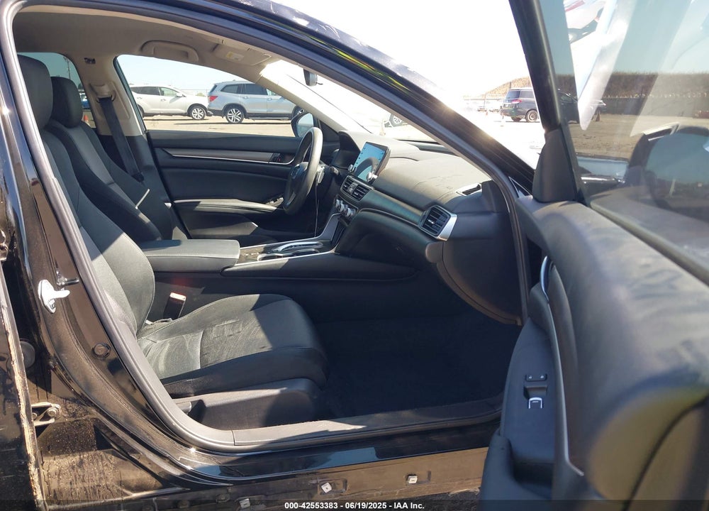 2021 HONDA ACCORD VIN: 1HGCV3F13MA017621