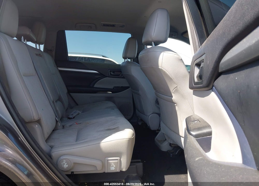 2016 TOYOTA HIGHLANDER VIN: 5TDZKRFH6GS154464