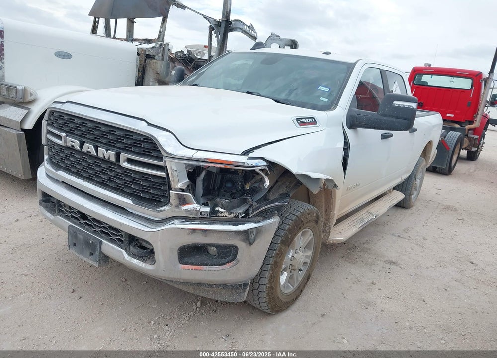 2024 RAM 2500 BIG HORN 4X4 6'4 BOX VIN: 3C6UR5DL7RG311210