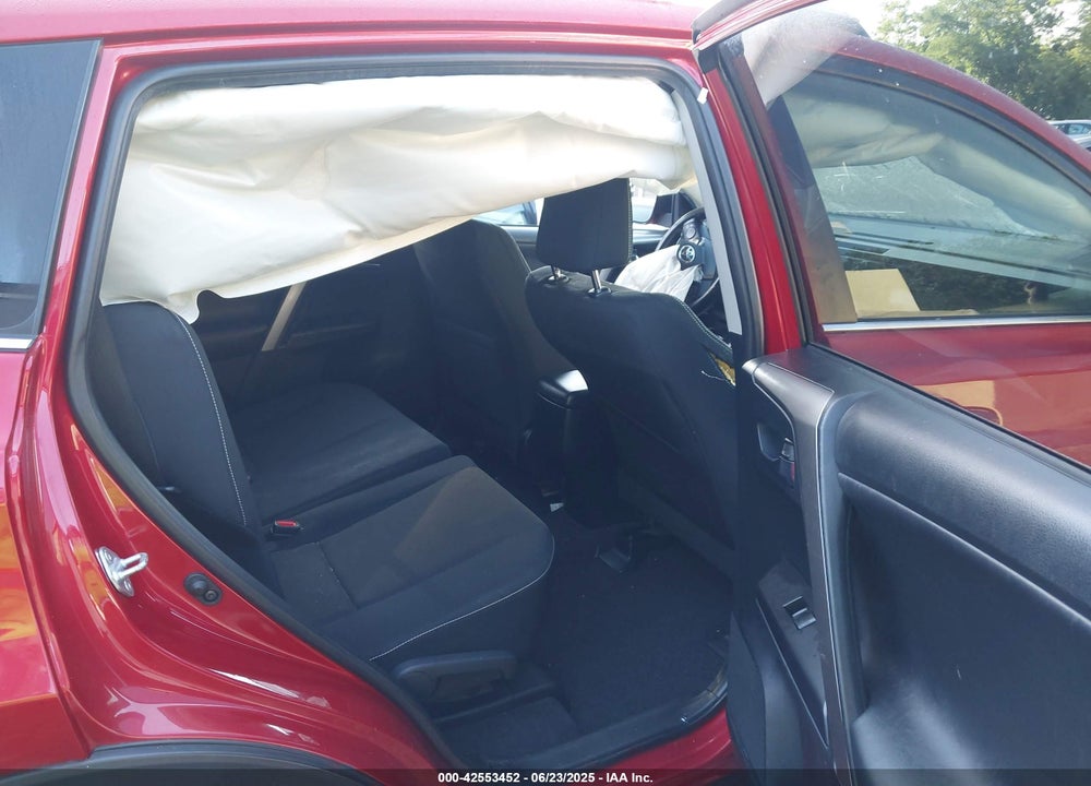 2016 TOYOTA RAV4 VIN: JTMRFREV0GJ087756