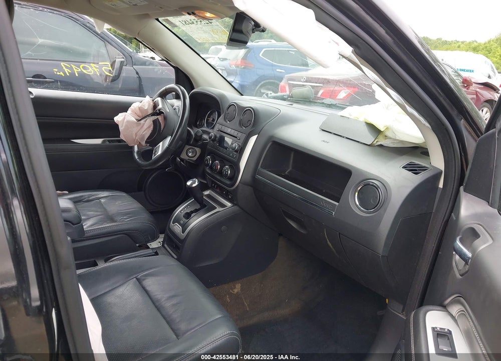 2017 JEEP COMPASS VIN: 1C4NJCEB0HD141427