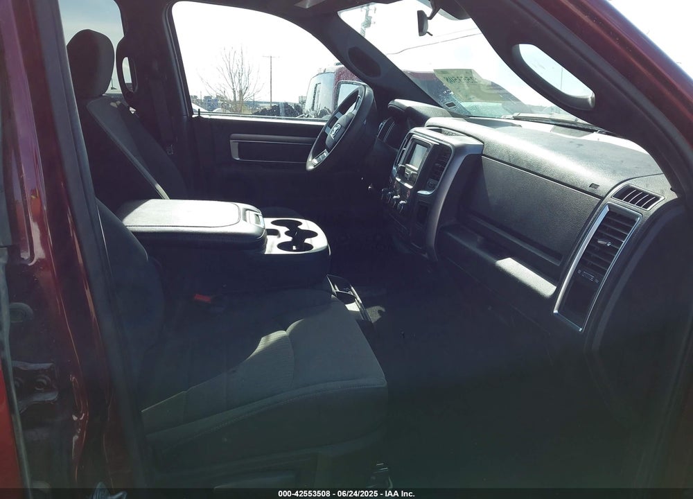 2024 RAM 1500 CLASSIC WARLOCK 4X4 5'7 BOX VIN: 1C6RR7LG3RS143466