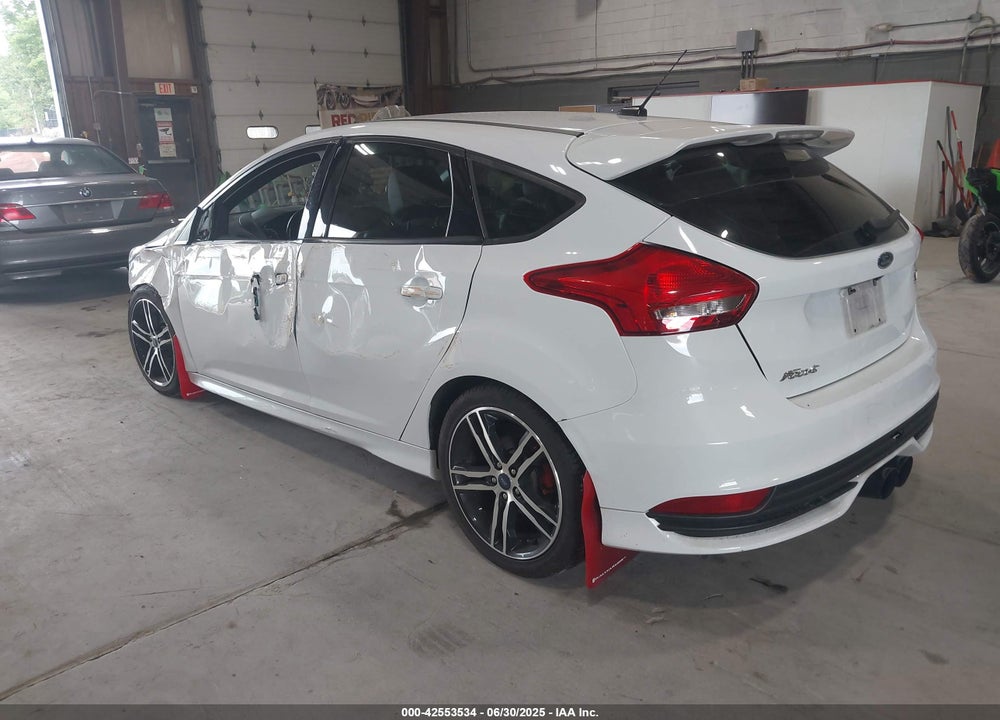 2018 FORD FOCUS ST VIN: 1FADP3L90JL247145