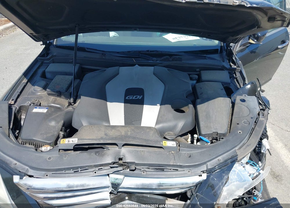 2013 HYUNDAI GENESIS VIN: KMHGC4DDXDU230066