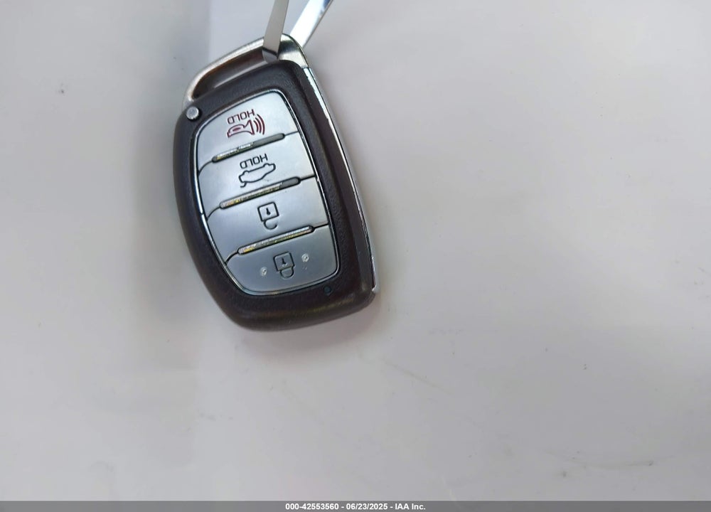 2018 HYUNDAI ELANTRA VIN: 5NPD84LF4JH329676