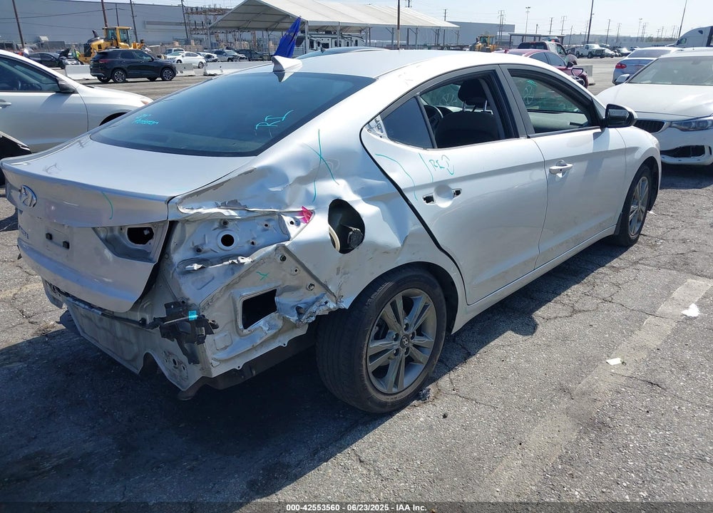 2018 HYUNDAI ELANTRA VIN: 5NPD84LF4JH329676