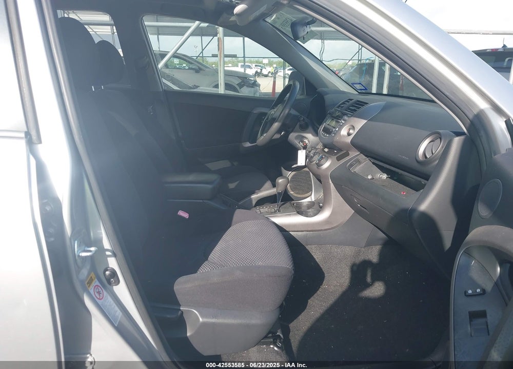 2008 TOYOTA RAV4 VIN: JTMBK32VX86038535