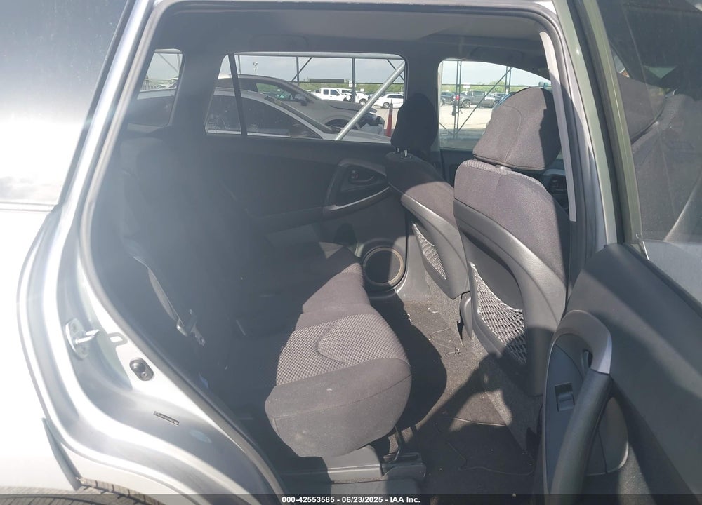 2008 TOYOTA RAV4 VIN: JTMBK32VX86038535