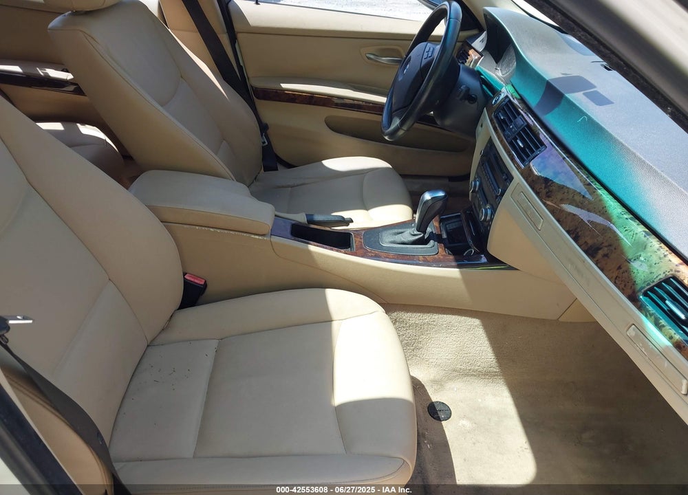 2007 BMW 328I VIN: WBAVA37537NL16671