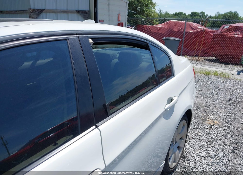 2007 BMW 328I VIN: WBAVA37537NL16671