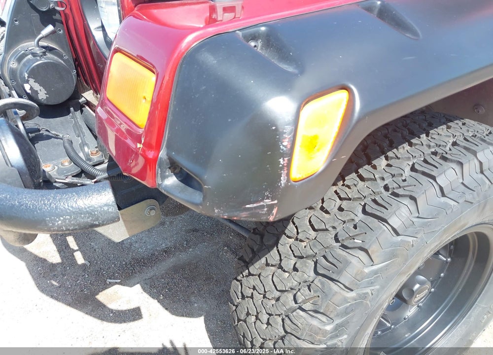 1999 JEEP WRANGLER / VIN: 1J4FY19S2XP423638