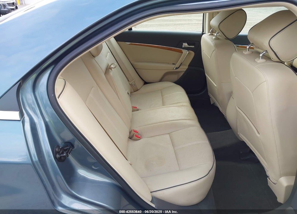 2012 LINCOLN MKZ HYBRID VIN: 3LNDL2L37CR814429
