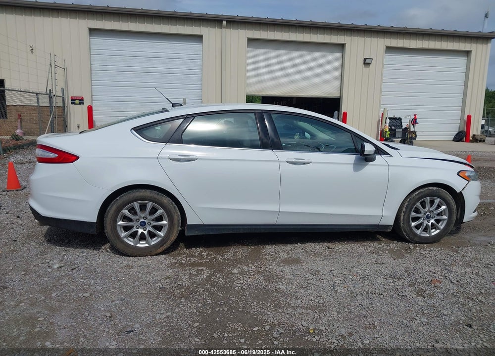 2016 FORD FUSION S VIN: 1FA6P0G75G5113776