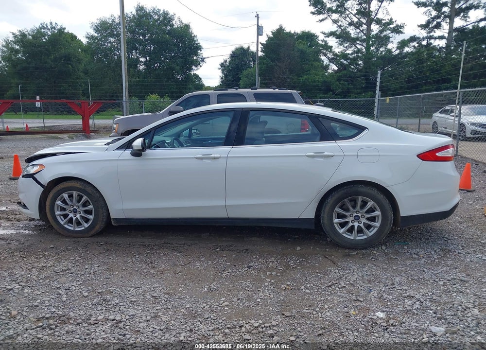 2016 FORD FUSION S VIN: 1FA6P0G75G5113776