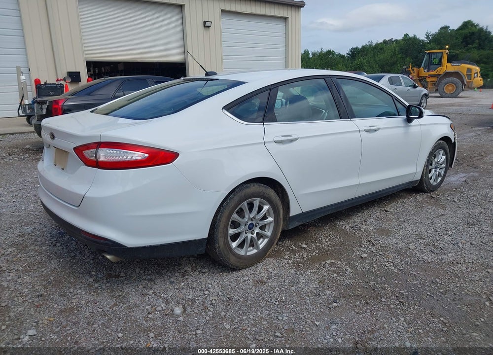 2016 FORD FUSION S VIN: 1FA6P0G75G5113776