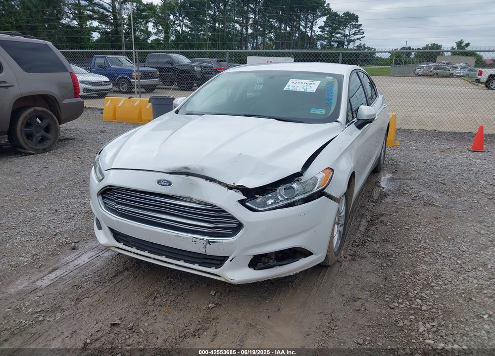 2016 FORD FUSION S VIN: 1FA6P0G75G5113776
