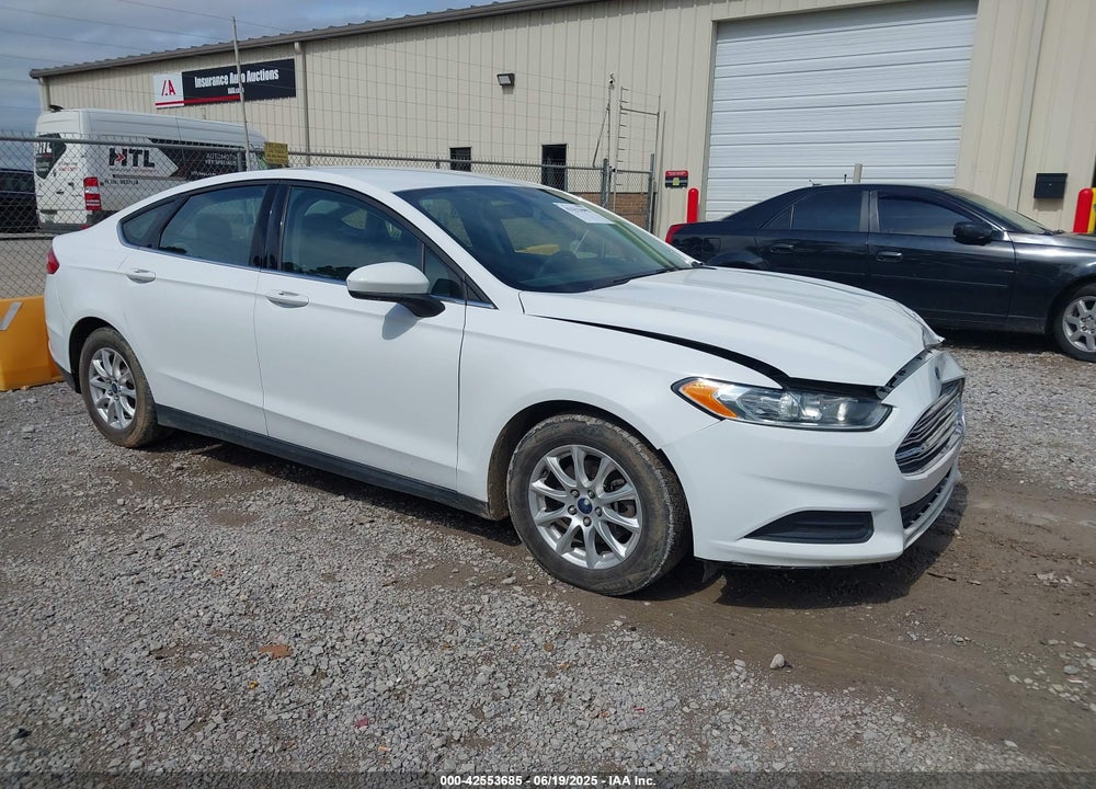 2016 FORD FUSION S VIN: 1FA6P0G75G5113776