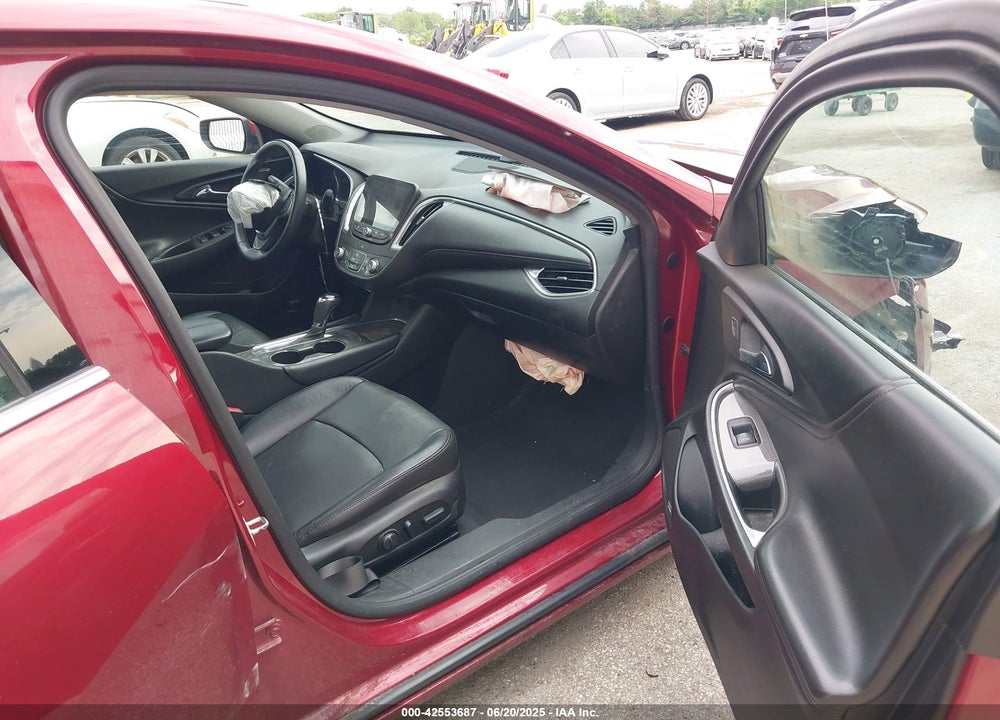 2018 CHEVROLET MALIBU VIN: 1G1ZD5ST3JF103923