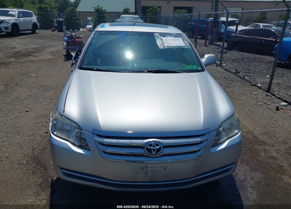 2005 TOYOTA AVALON XL VIN: 4T1BK36B15U009167