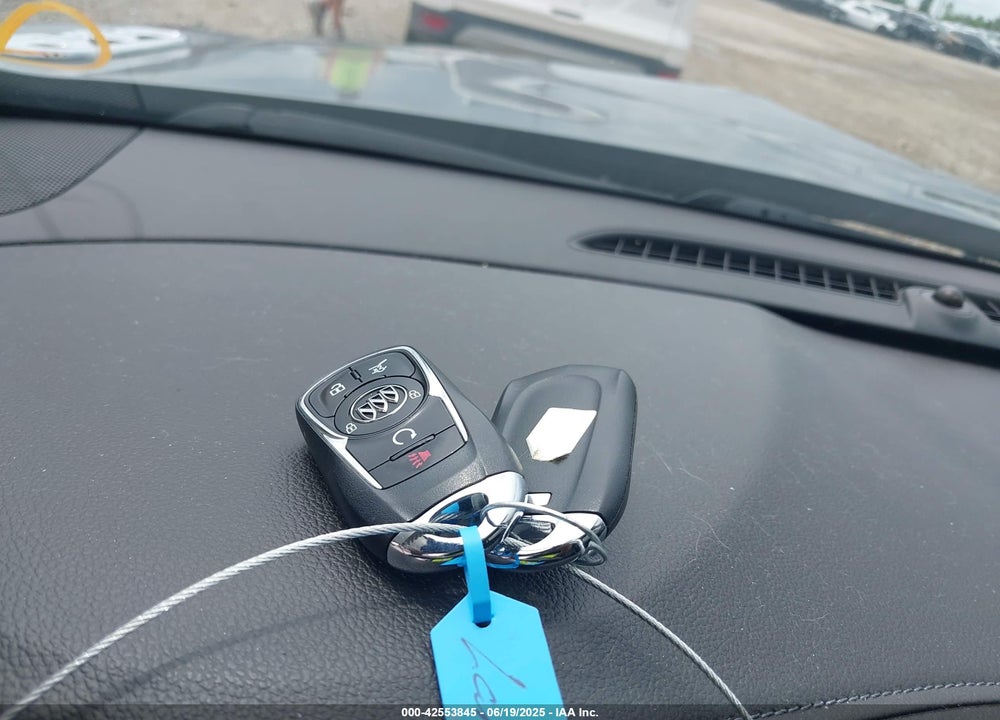 2019 BUICK ENVISION VIN: LRBFX2SA1KD059284
