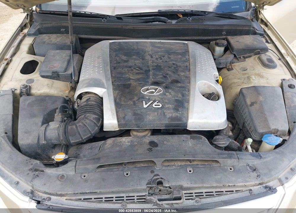 2011 HYUNDAI GENESIS VIN: KMHGC4DE1BU133232