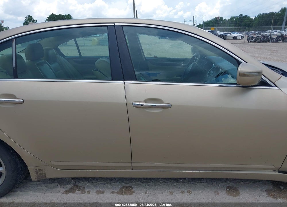 2011 HYUNDAI GENESIS VIN: KMHGC4DE1BU133232
