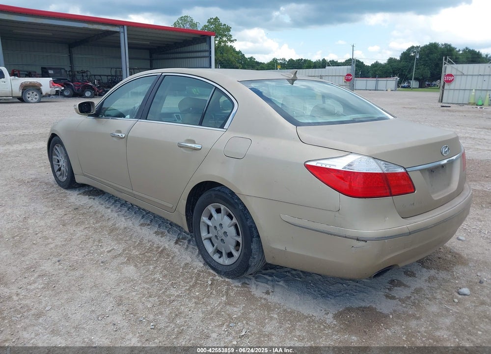 2011 HYUNDAI GENESIS VIN: KMHGC4DE1BU133232