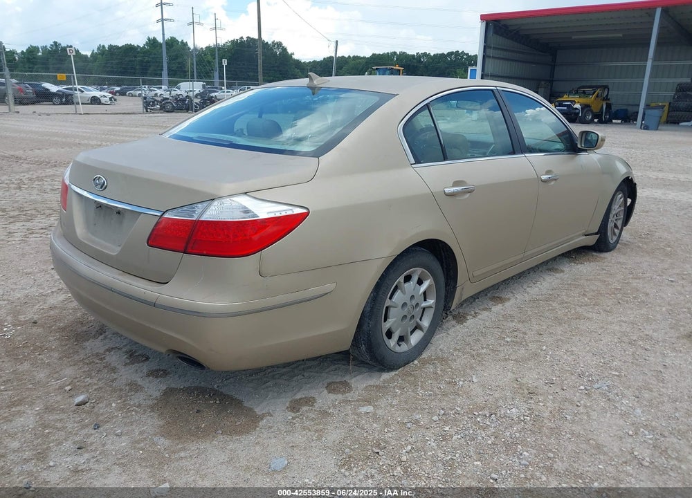 2011 HYUNDAI GENESIS VIN: KMHGC4DE1BU133232