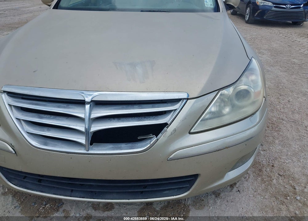 2011 HYUNDAI GENESIS VIN: KMHGC4DE1BU133232