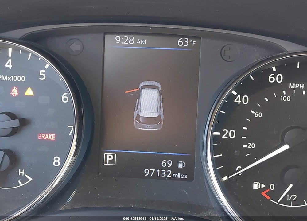 2018 NISSAN ROGUE VIN: KNMAT2MV2JP590157