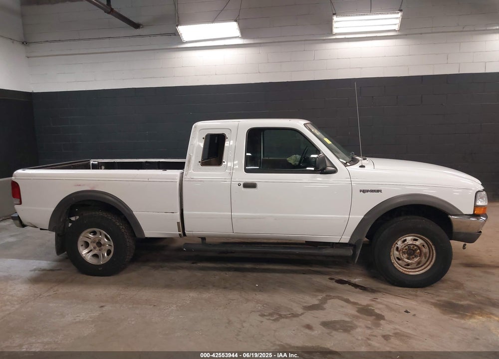 2000 FORD RANGER XLT VIN: 1FTZR15X3YTA63788