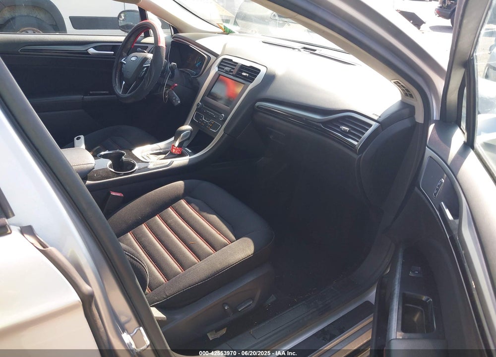 2016 FORD FUSION VIN: 3FA6P0T95GR322164