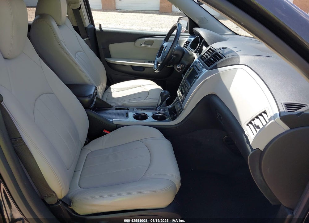 2011 CHEVROLET TRAVERSE VIN: 1GNKVLED6BJ380215
