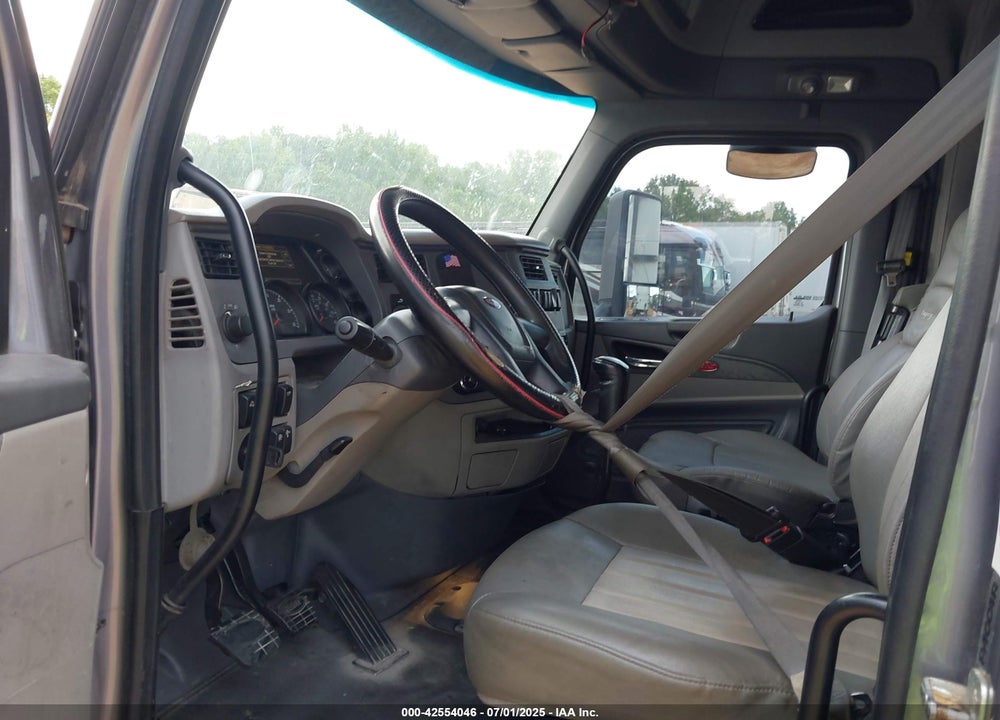 2016 PETERBILT 579 VIN: 1XPBDP9X9GD264695