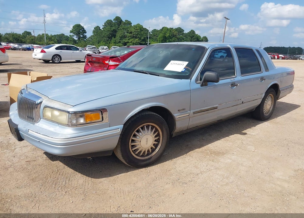 1997 LINCOLN TOWN CAR SIGNATURE VIN: 1LNLM82W4VY603913