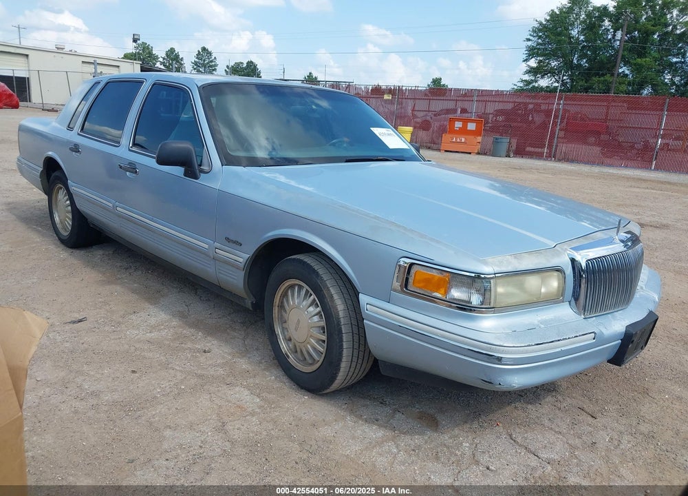 1997 LINCOLN TOWN CAR SIGNATURE VIN: 1LNLM82W4VY603913