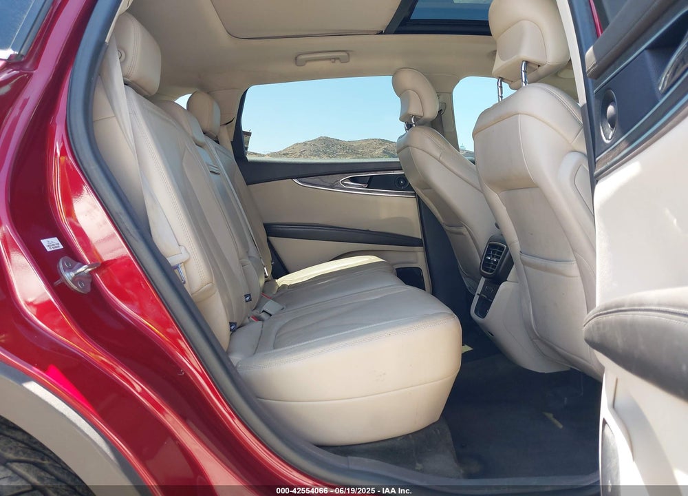 2017 LINCOLN MKX VIN: 2LMPJ8LR4HBL24292