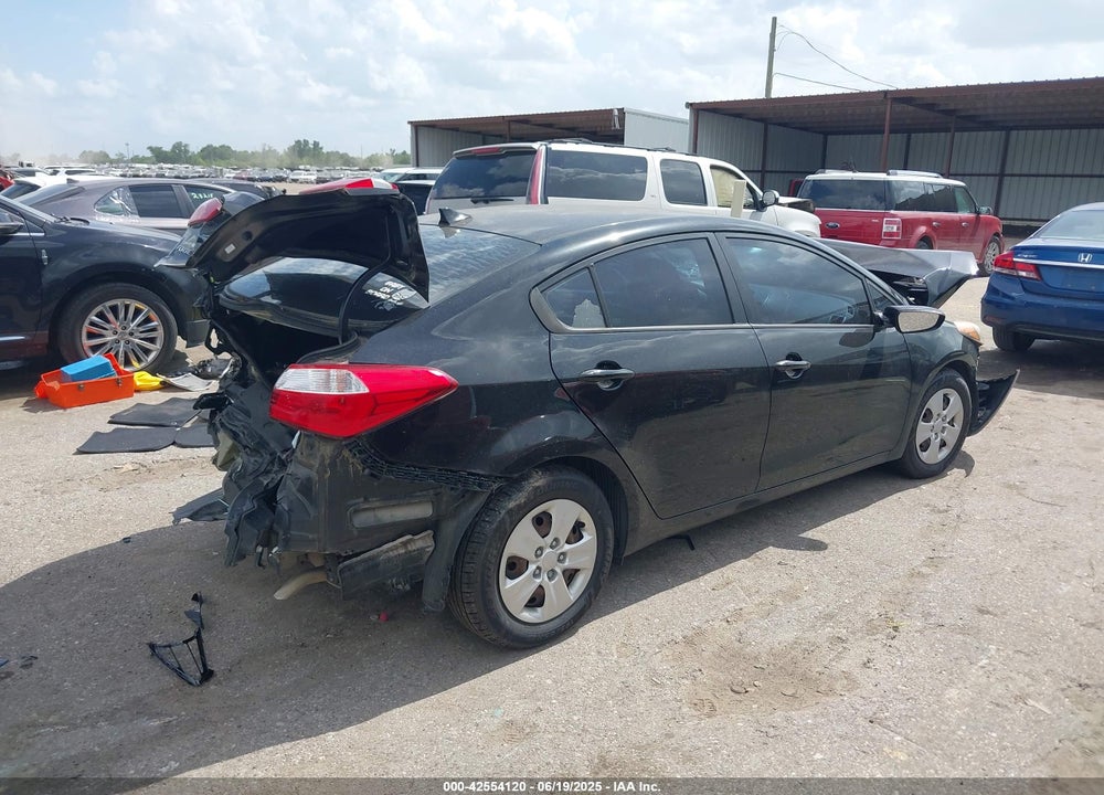 2016 KIA FORTE VIN: KNAFK4A67G5563037